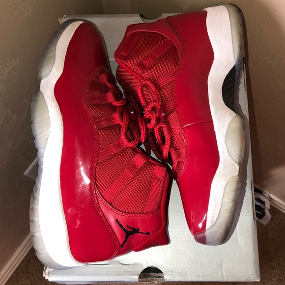 Air Jordan 11’s (Win Like 96) - Picture 4 of 7